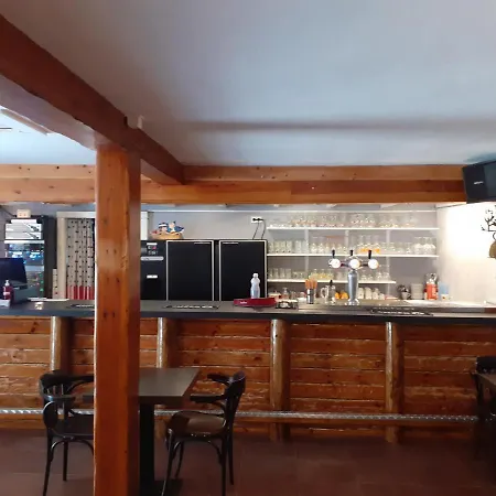 Little Creek Apartament *